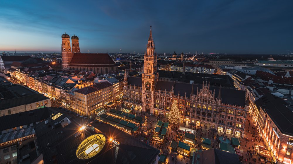 Munich_daniel-sessler-C6l894Q7wpI-unsplash.jpg