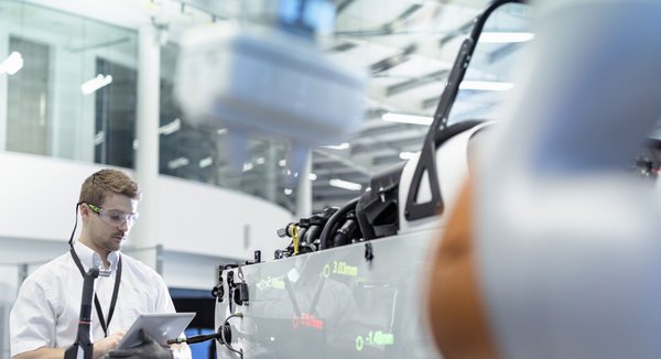 nbl-industry-robot-getty-926846184.jpg
